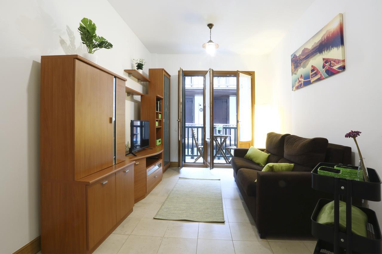 Tolosa By Smiling Rentals Hondarribia Bagian luar foto